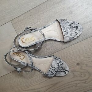 Sam Edelman Buckle sandals rocca snake print NWT